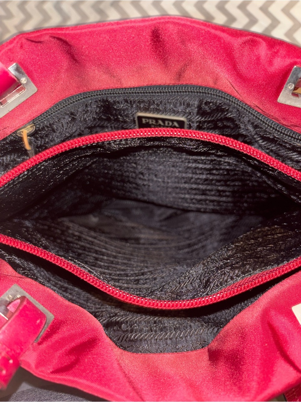 Prada red Satin Shoulder Bag - Picture 3 of 7